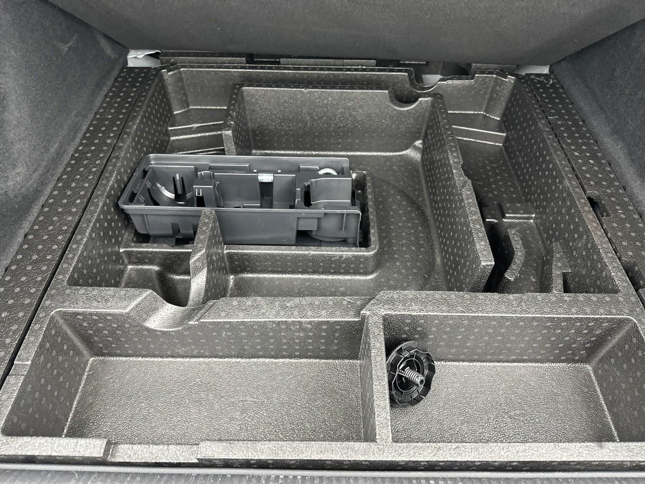 Peugeot 308 sw puretech 130ch s&s eat8 active pack — photo 33