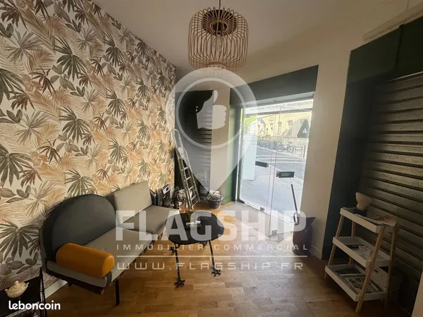 Bureaux 51 m² PARIS