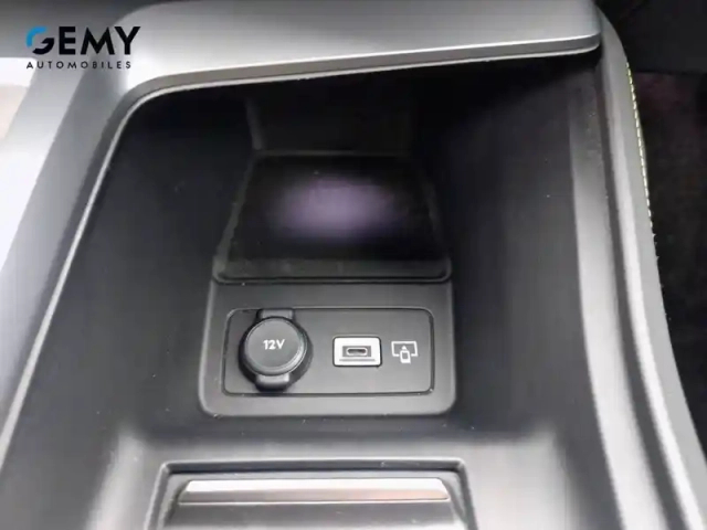 Peugeot 408 phev 225 e-eat8 — photo 22