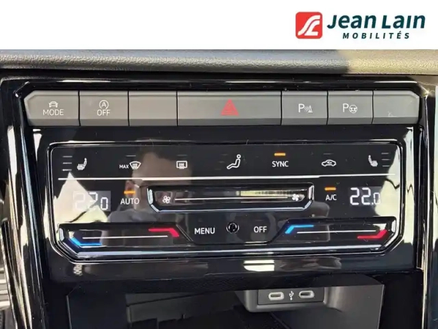 Volkswagen T-Roc cabriolet 1.5 tsi evo2 150 start/stop dsg7 — photo 50