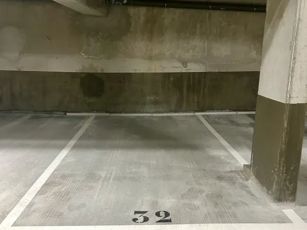 Location 1 place de parking à Arcueil (94110)