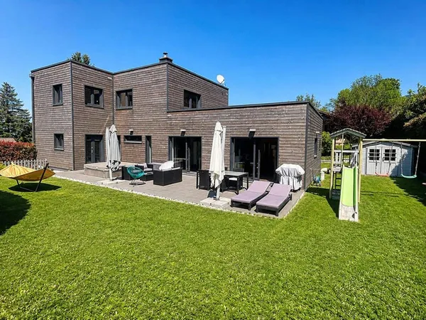 Maison 8 pièces 190 m²