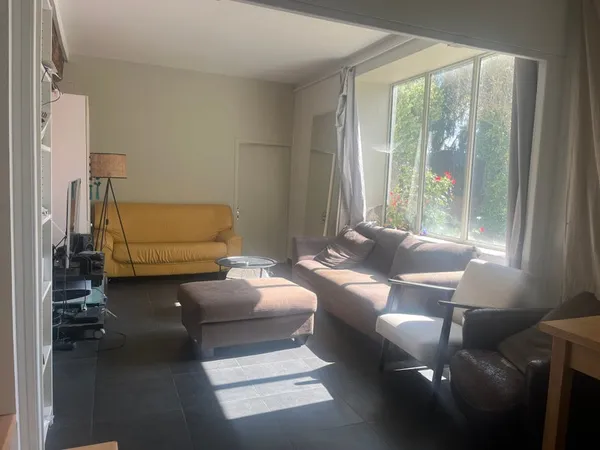 Colocation dans une maison avec jardin - Gif / Ch