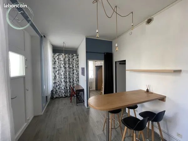 Studio 1 pièce 28 m²