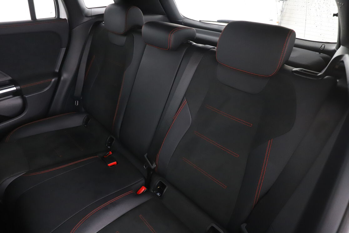 Mercedes-Benz GLA 250 e AMG Line 8G-DCT — photo 13