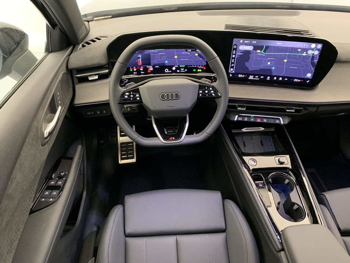 Audi Q3 Sportback — photo 13