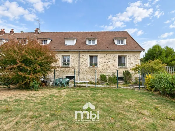 IMMEUBLE DE RAPPORT 196m2.