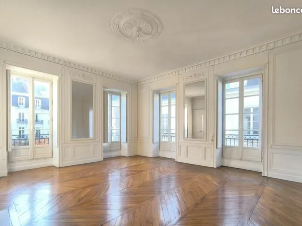 Bureaux à louer PARIS 75017