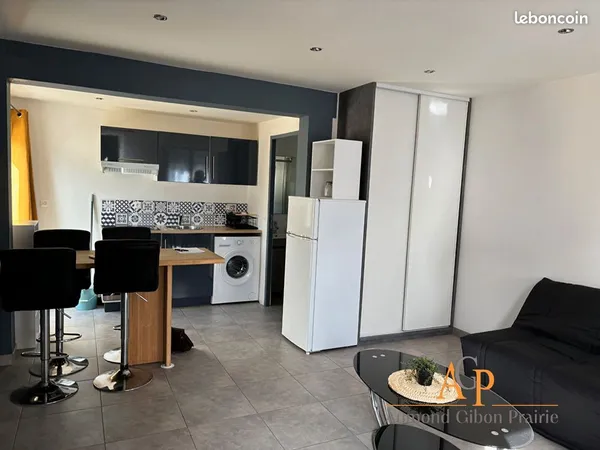 Studio 1 pièce 27 m²