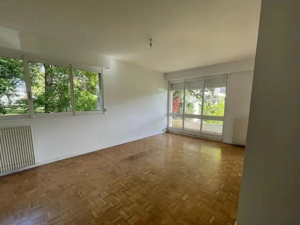 Appartement T4 GRADIGNAN - 103 m2 - 1300 Euros TTC