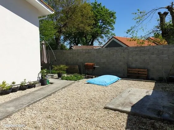 Maison de ville proche Broustic