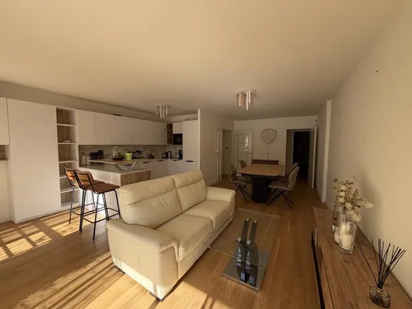 Appartement 4 pièces 96 m²