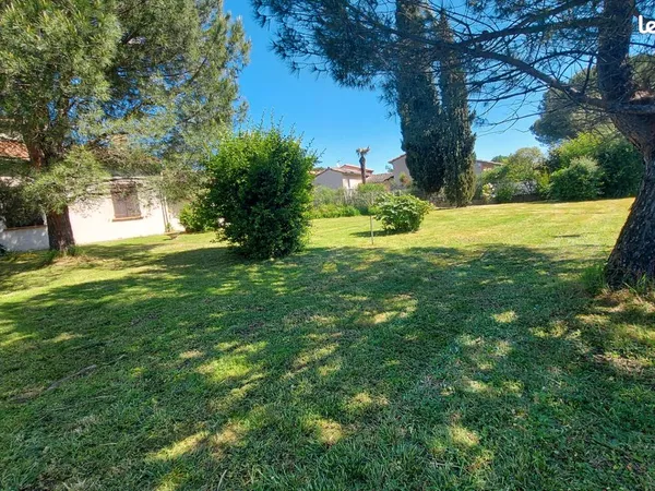 Terrain 500 m² BEAUZELLE