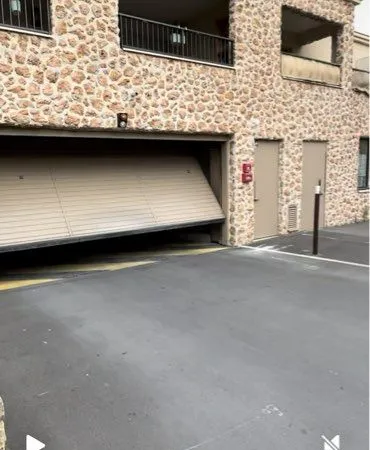 Location Parking Moto