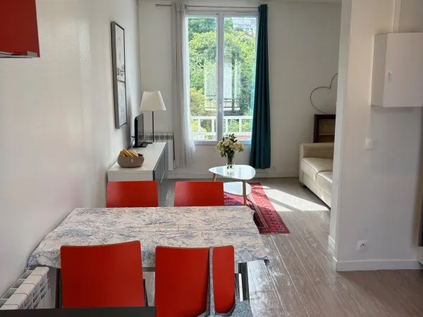 Vends appartement lumineux avec vue dégagée