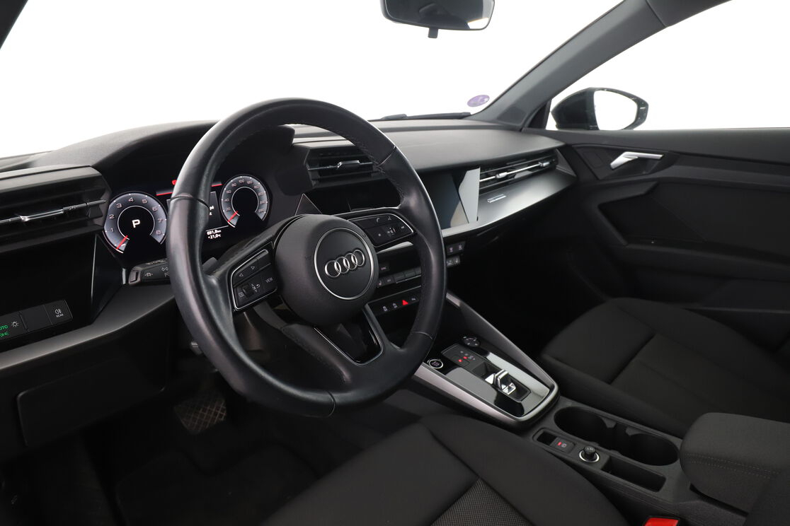 Audi A3 Sportback 30 TFSI mHEV S Tronic — photo 10