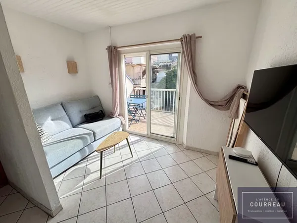 Studio meublé de 24.87 m2 avec terrasse et climatisation
