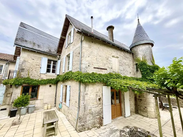 Maison 9 pièces 209 m²
