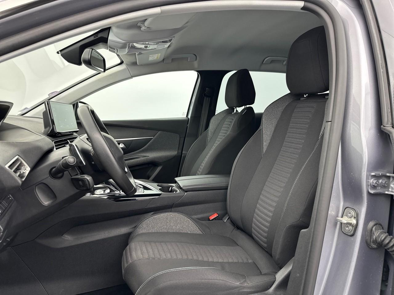 Peugeot 3008 puretech 130ch s&s eat8 style — photo 9