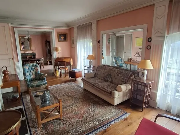 Appartement 5 pièces 140 m²