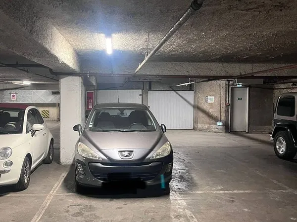 Parking 9 m²