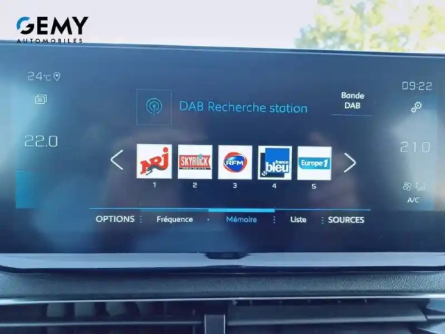 Peugeot 3008 puretech 130ch s&amp;s bvm6 — photo 15