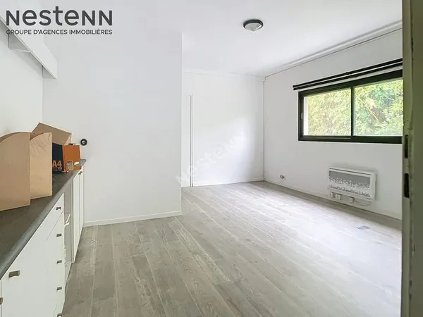 Local Professionel de 33.32m² LORMONT