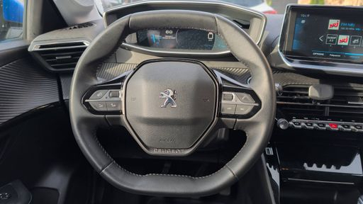 Peugeot 208 1.2 PureTech 100 - Allure Pack – 2021 – 14073 km – Essence – Boîte Manuelle — photo 39