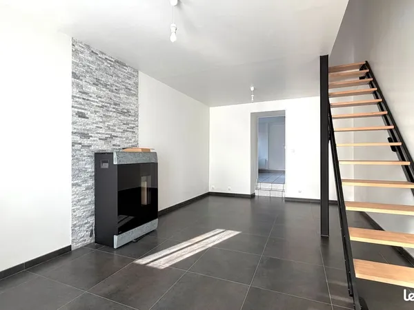 Maison à louer à Condé sur Noireau