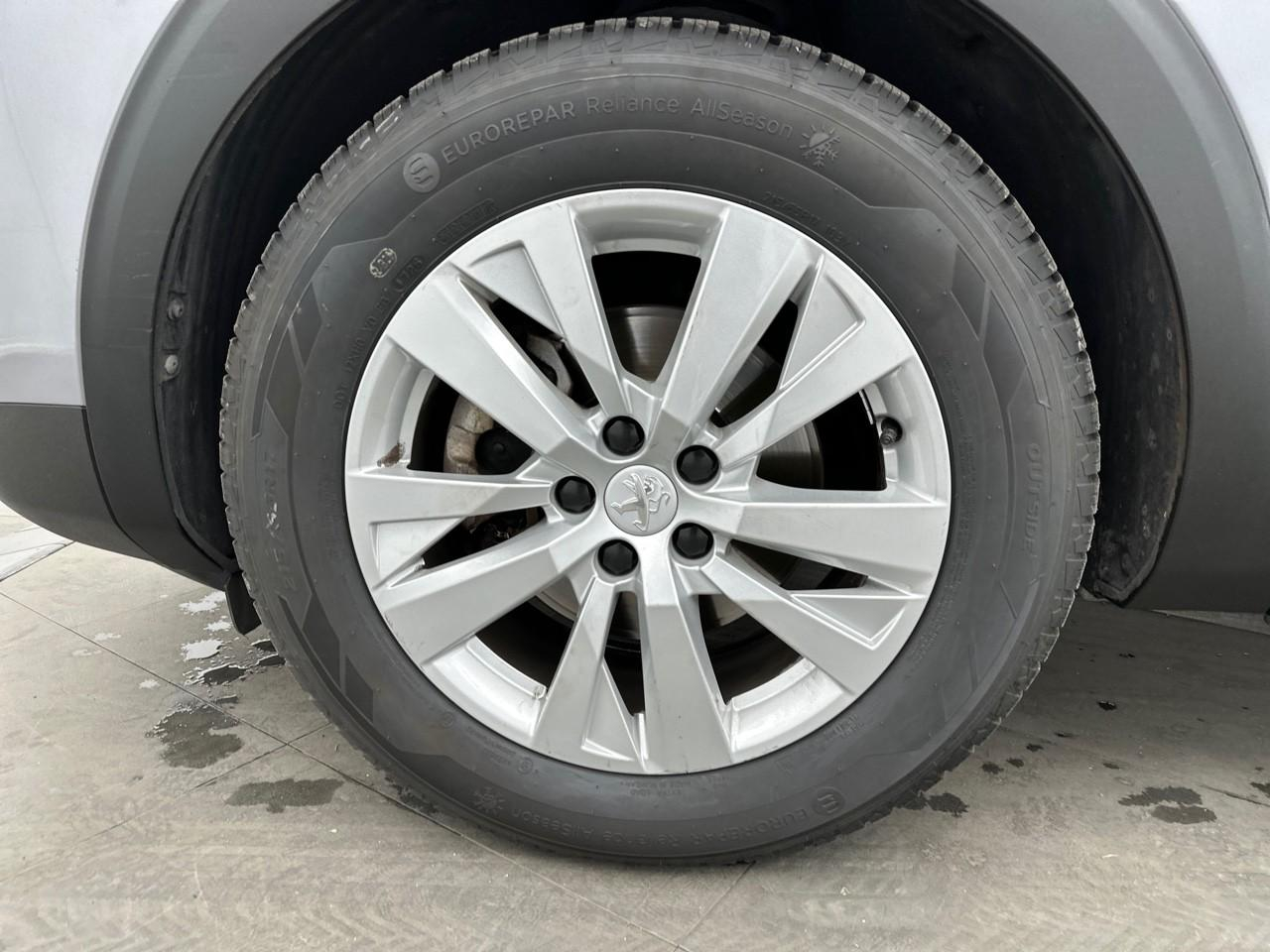 Peugeot 3008 puretech 130ch s&s eat8 style — photo 14