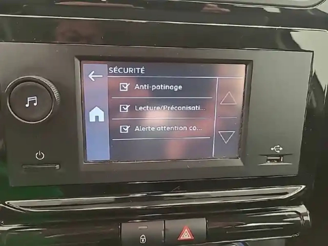 Citroën C3 puretech 83 s&amp;s bvm5 — photo 18