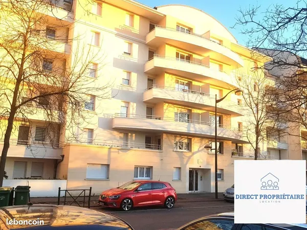 SAINT MARCEAU F2 50 m² - Garage- Tram