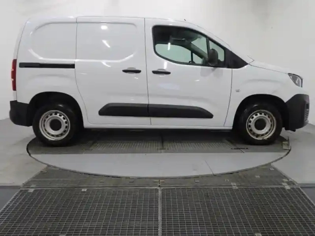 Peugeot Partner standard 650kg bluehdi 100ch s&amp;s premium — photo 6