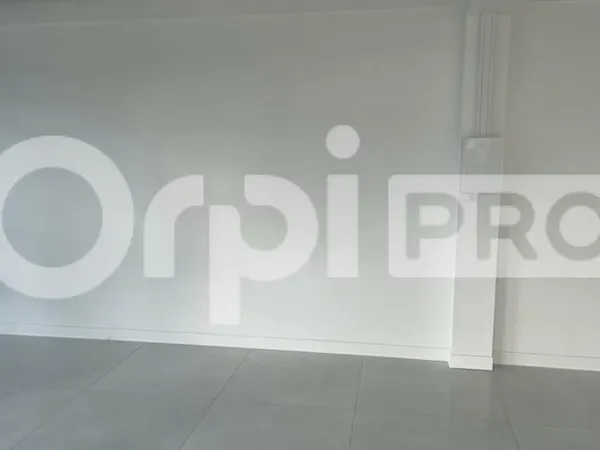 Local commercial 65 m²