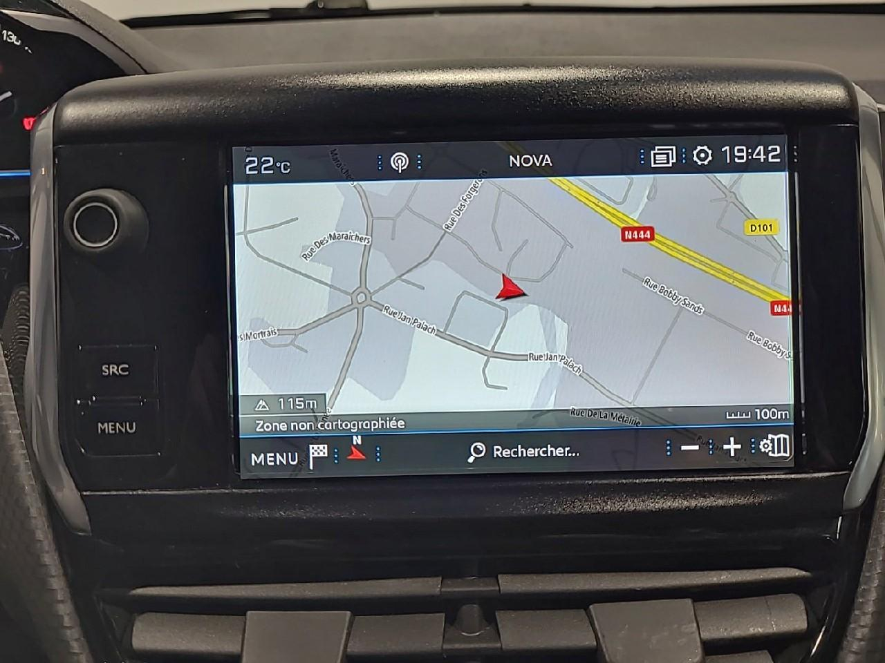 Peugeot 2008 puretech 130ch s&s eat6 allure — photo 11