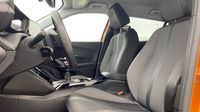 Peugeot 2008 1.2 PureTech 130ch S&S Allure Pack — photo 9