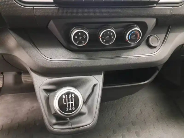 Renault Trafic l2 dci 150 energy s&amp;s — photo 33