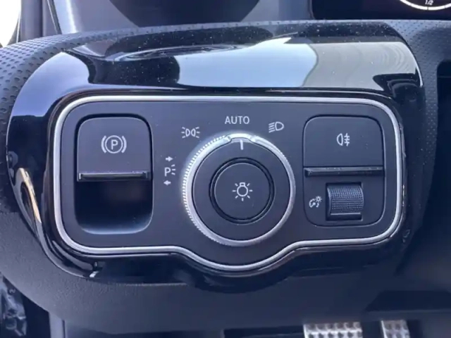 Mercedes Classe A 250 e hybrid eq amg line — photo 18