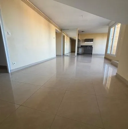 Appartement bourgeois 5 pièces 131 m²