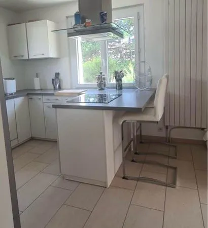Location Chambre dans une Maison à Gex 🏡