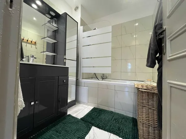 appartement 94m2 T3 + parking privatif
