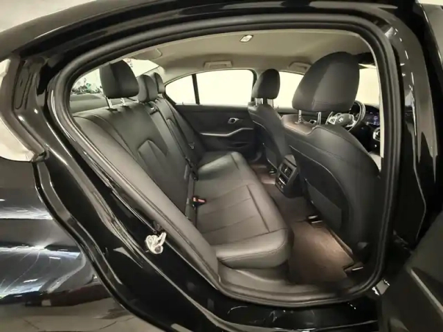 Bmw Serie 3 série 3 330ea 292ch business design 10cv — photo 7