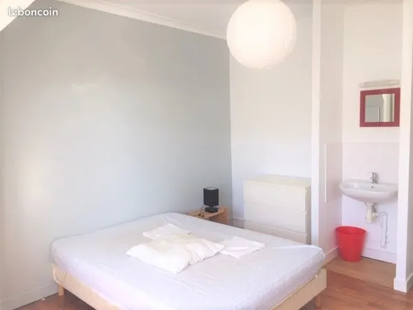Studette 1 pièce 13 m²