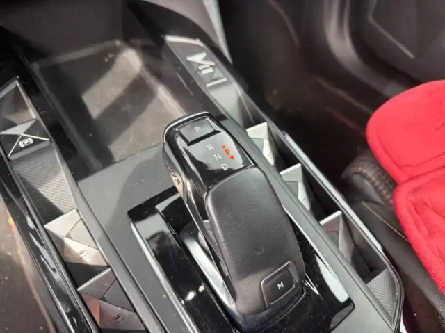 Ds Ds 3 puretech 130ch performance line automatique 7cv — photo 8