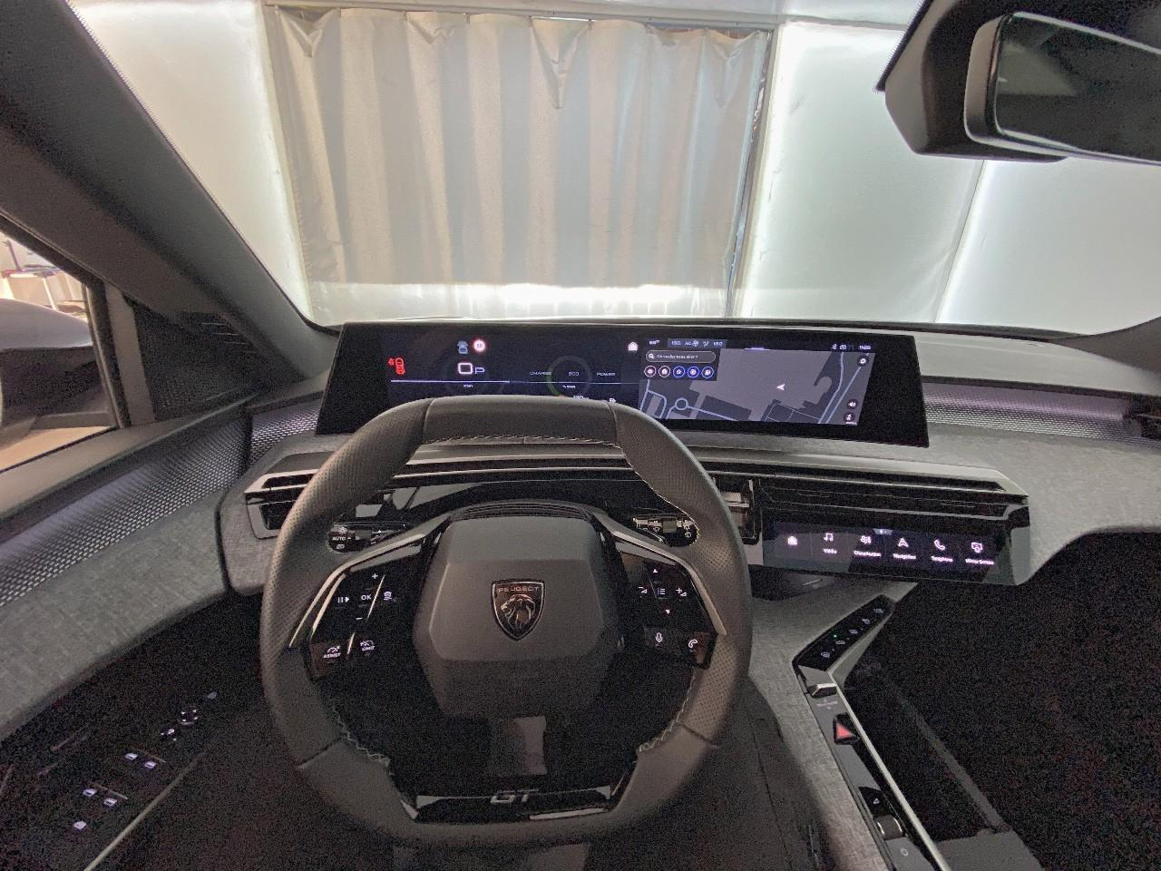 Peugeot 5008 hybrid 145 ch e-dcs6 gt — photo 12