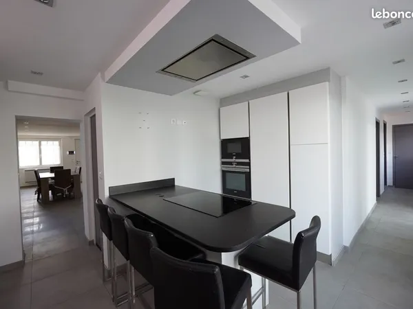 Maison 6 pièces 150 m²