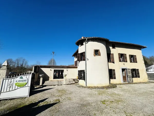 Maison de village 12 pièces 420 m²