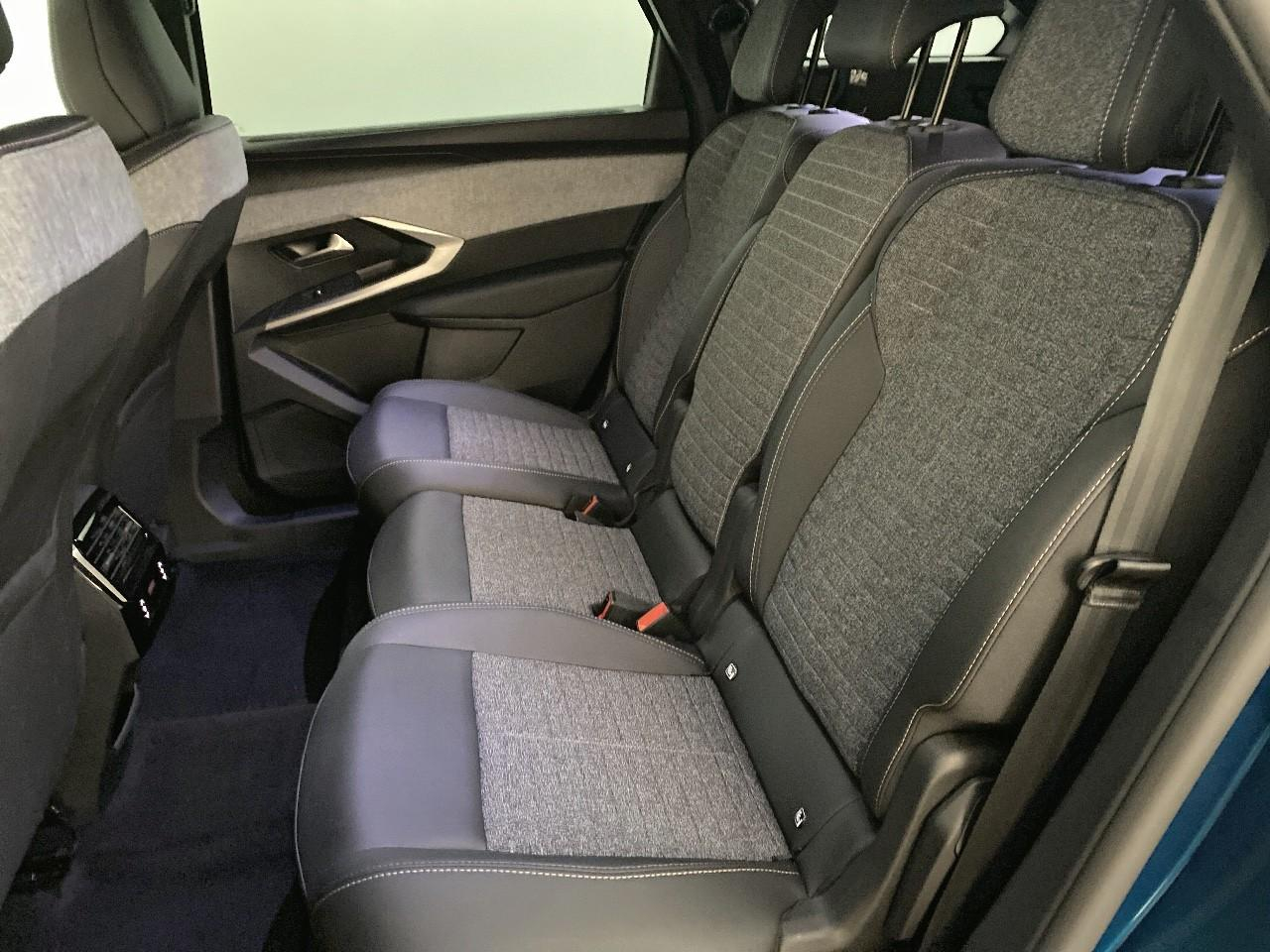 Peugeot 5008 hybrid 145 ch e-dcs6 allure — photo 10