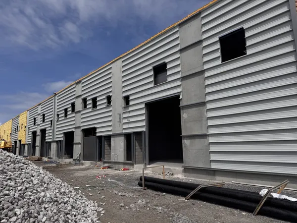 Locaux d'activité à vendre ou à louer