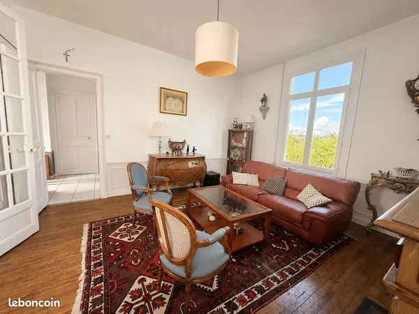 Maison familiale avec jardin